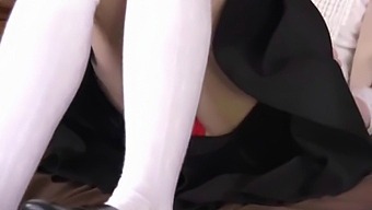 Ateşli Cinsel Buluşmada Ateşli Bir Crossdresser