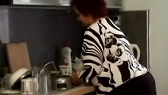 Plump Granny Bbw Gets Penetrated In The Kitchen