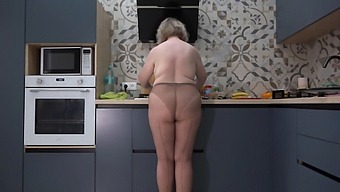 Curvy Wife In Nylon Pantyhose Seduces Her Husband With Her Assets