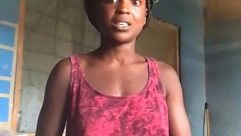 Bu Amatör Striptiz Kışkırtma Videosunda Kendinizi Nasıl Memnun Edeceğinizi Öğrenin